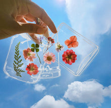 Load image into Gallery viewer, DIY Pressed Flower Bookmark Kit