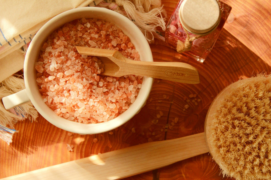 DIY bath salts using essential oils